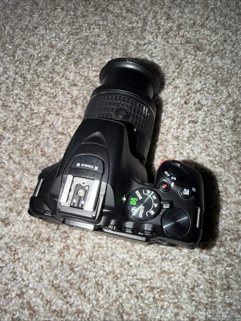 Nikon D5600 DSLR camera AF-P DX NIKOR lens